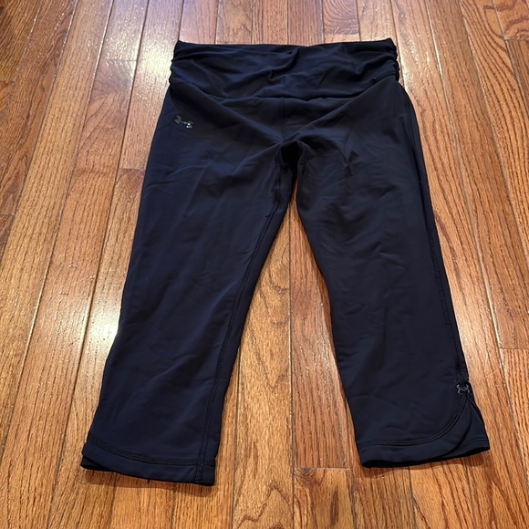 Under Armour Pants - Under Armour Heat Gear Cropped Leggings